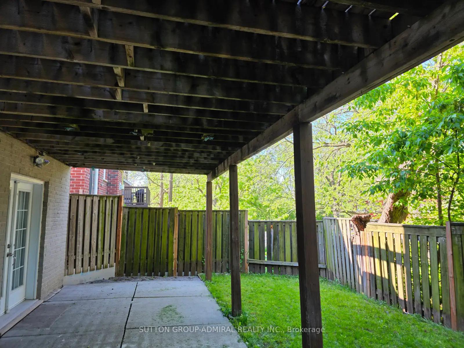 Photo 8 of Unit #Lower, 115 Stonebriar Drive, Vaughan, Maple — HOMEH
