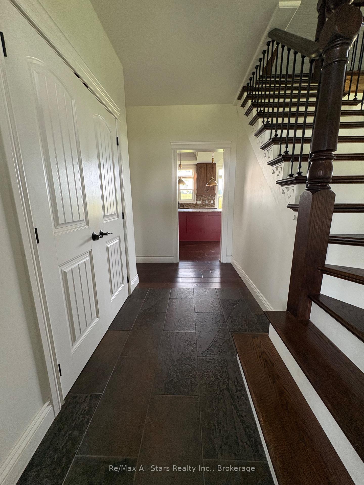Photo 5 of 1185 Killarney Bay Road, Kawartha Lakes, Fenelon — HOMEH