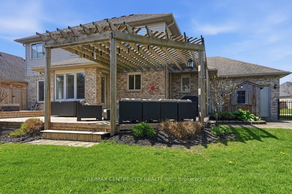Photo 7 of 6 Trillium Court, Middlesex Centre, Ilderton — HOMEH