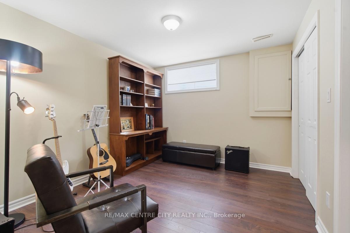 Photo 11 of 6 Trillium Court, Middlesex Centre, Ilderton — HOMEH