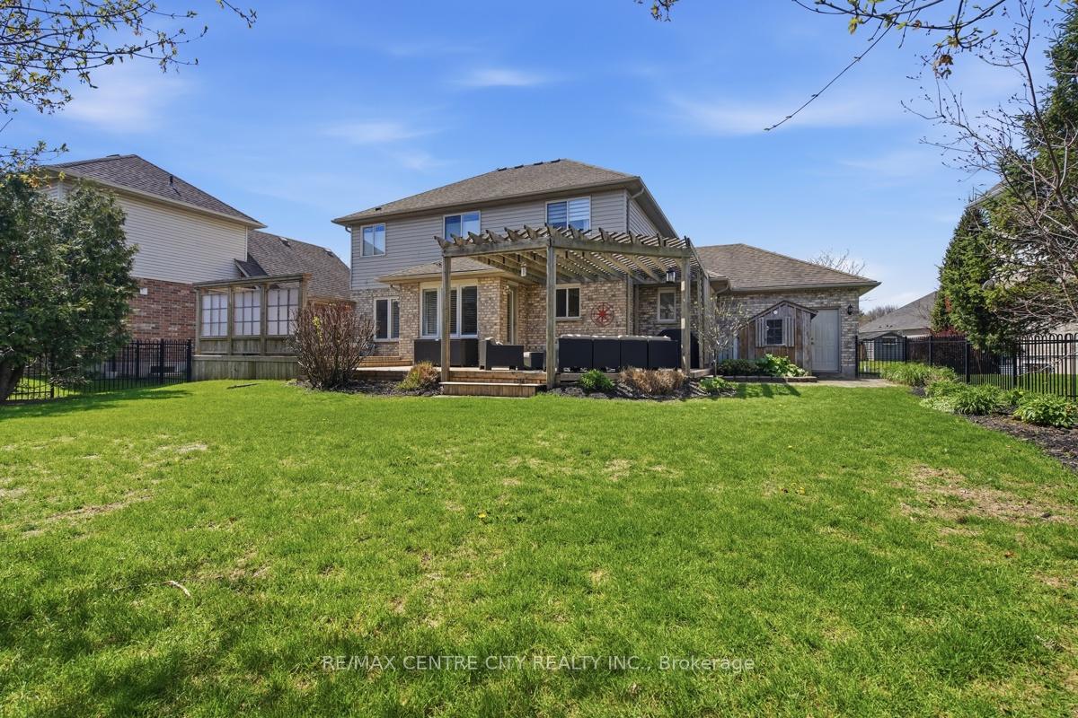 Photo 37 of 6 Trillium Court, Middlesex Centre, Ilderton — HOMEH