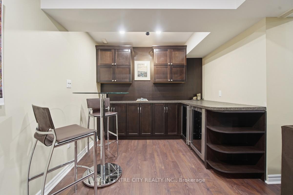 Photo 42 of 6 Trillium Court, Middlesex Centre, Ilderton — HOMEH