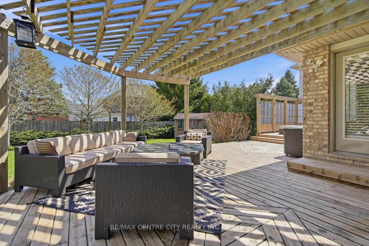 Photo 46 of 6 Trillium Court, Middlesex Centre, Ilderton — HOMEH