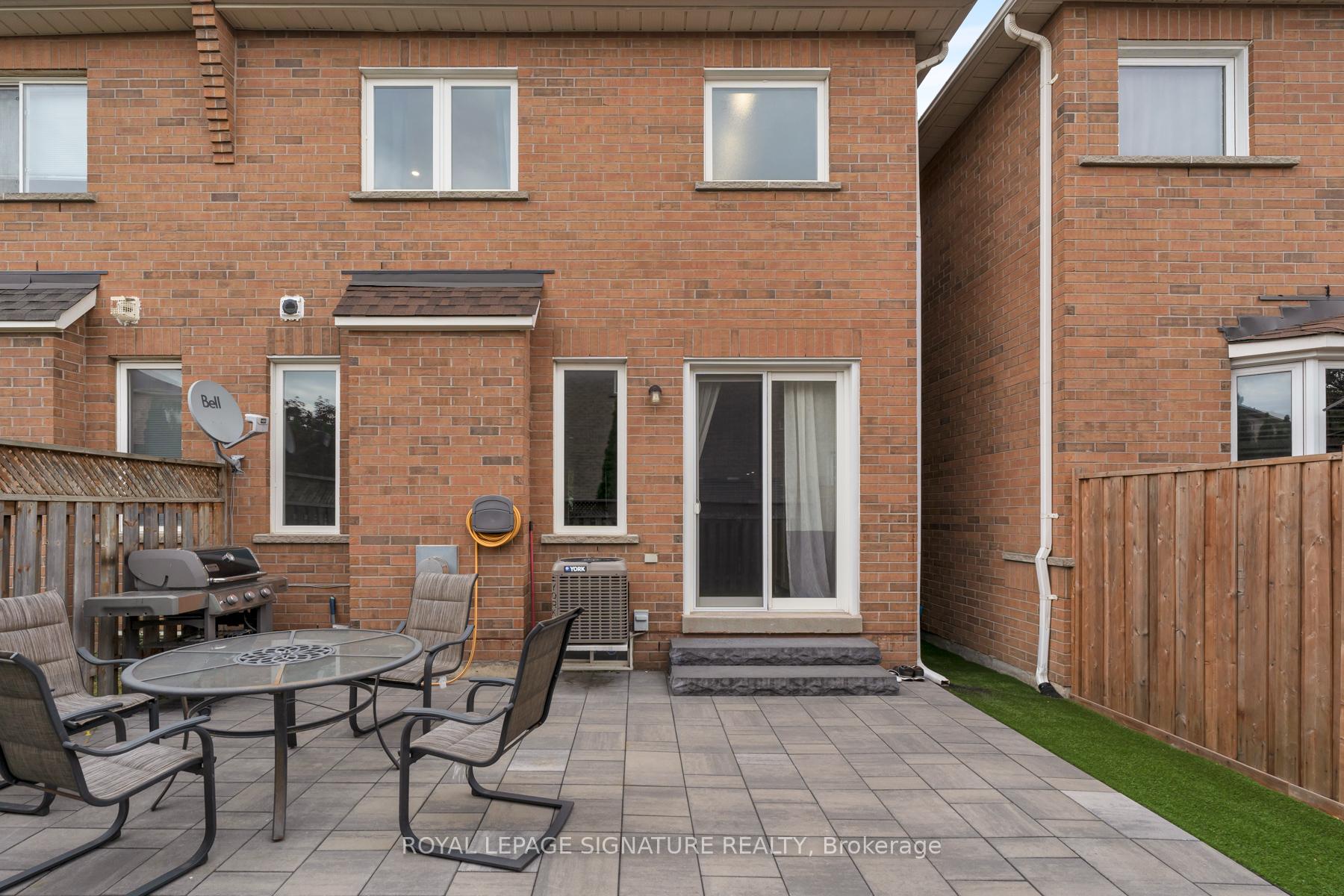 Photo 7 of 133 Wildberry Crescent, Vaughan, Vellore Village — HOMEH