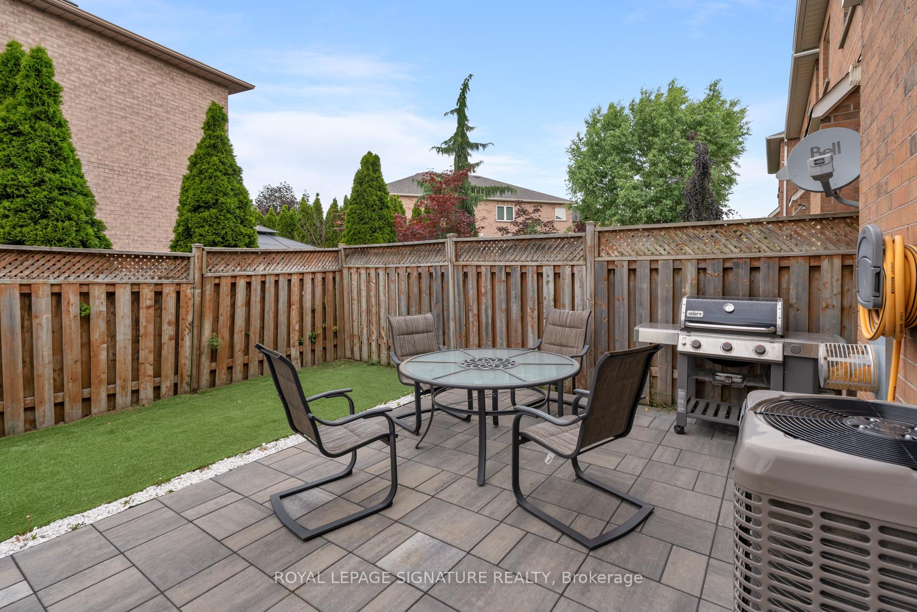 Photo 8 of 133 Wildberry Crescent, Vaughan, Vellore Village — HOMEH