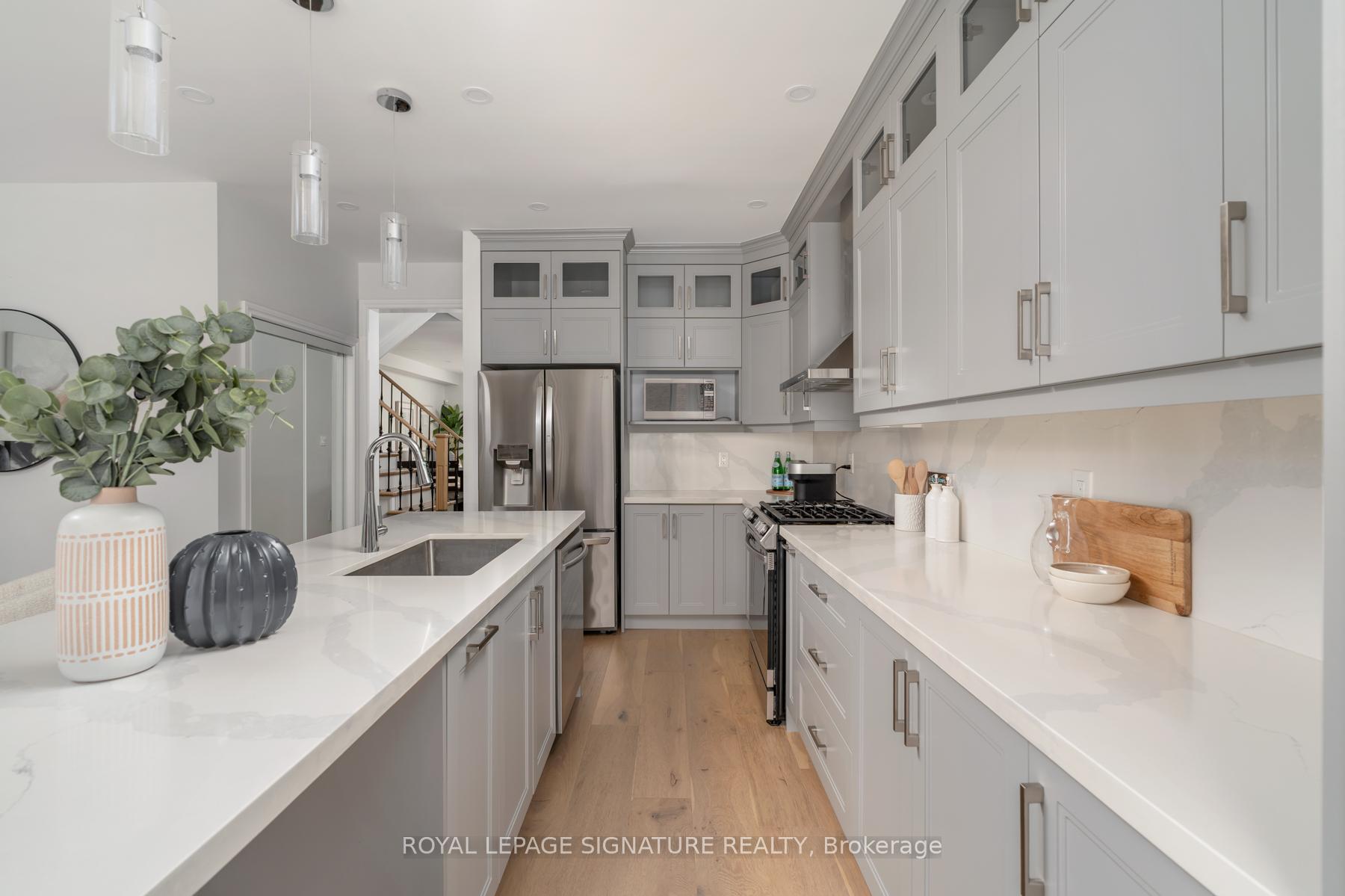 Photo 33 of 133 Wildberry Crescent, Vaughan, Vellore Village — HOMEH