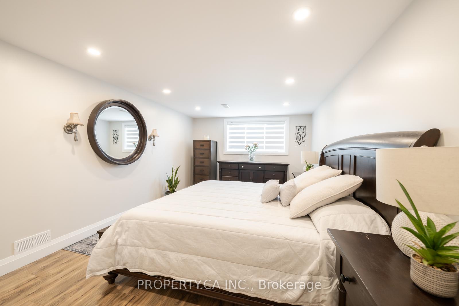 Photo 10 of 310 Parkside Drive, Hamilton, Waterdown — HOMEH