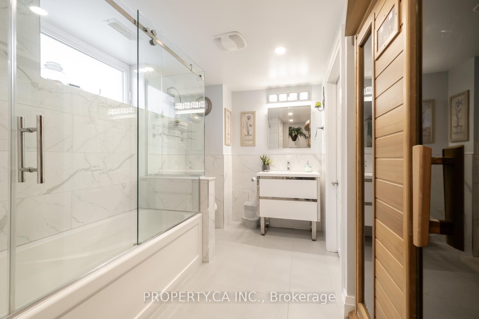 Photo 14 of 310 Parkside Drive, Hamilton, Waterdown — HOMEH