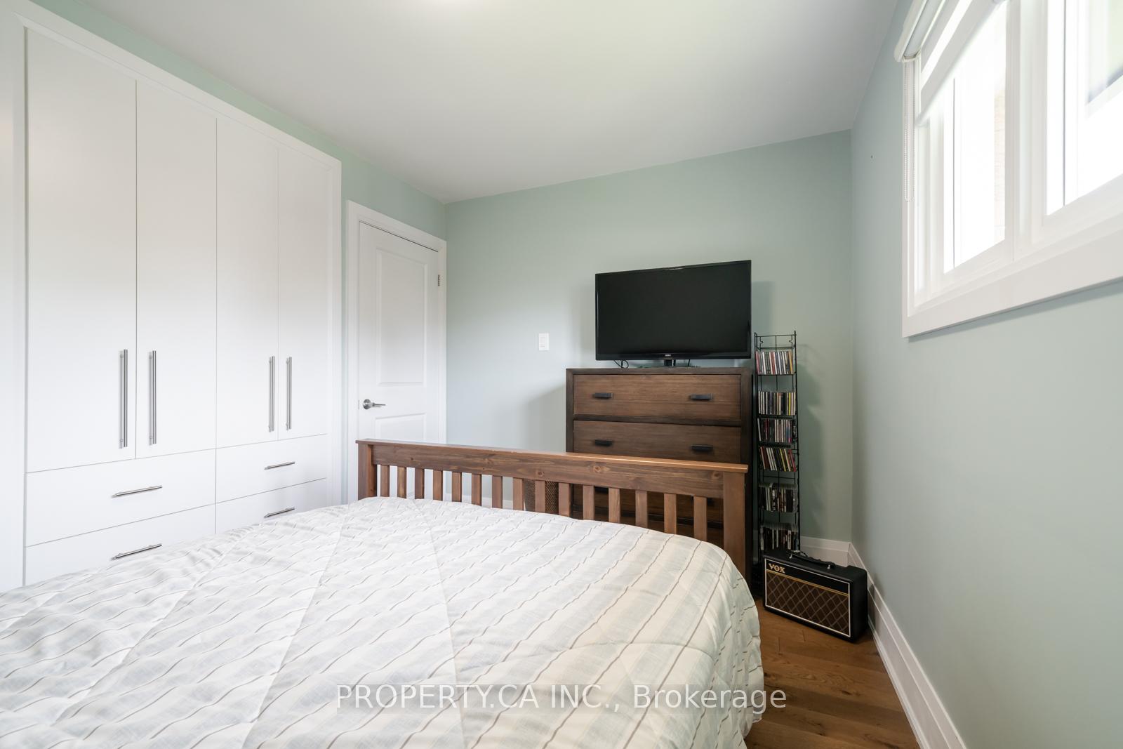 Photo 19 of 310 Parkside Drive, Hamilton, Waterdown — HOMEH