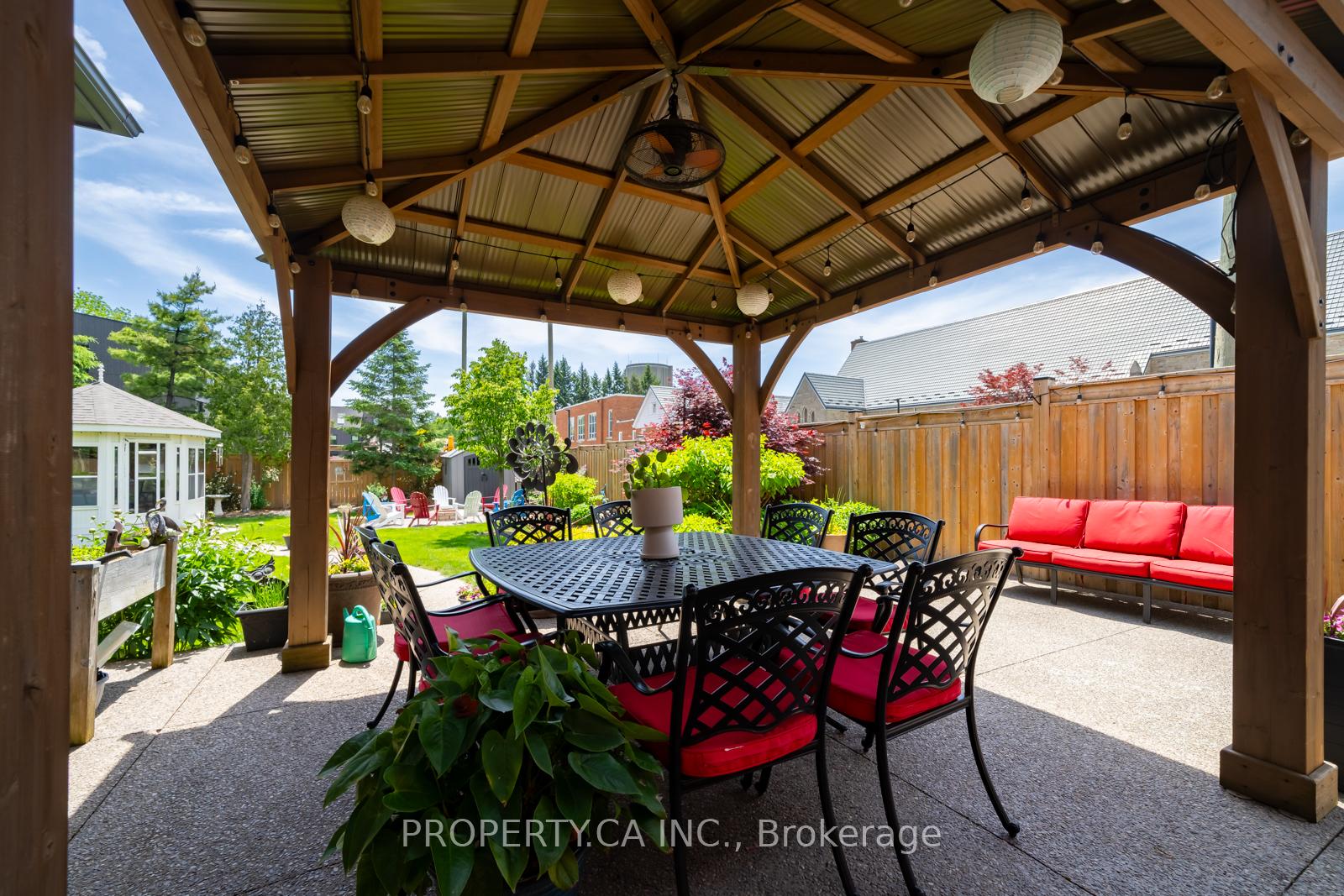 Photo 33 of 310 Parkside Drive, Hamilton, Waterdown — HOMEH