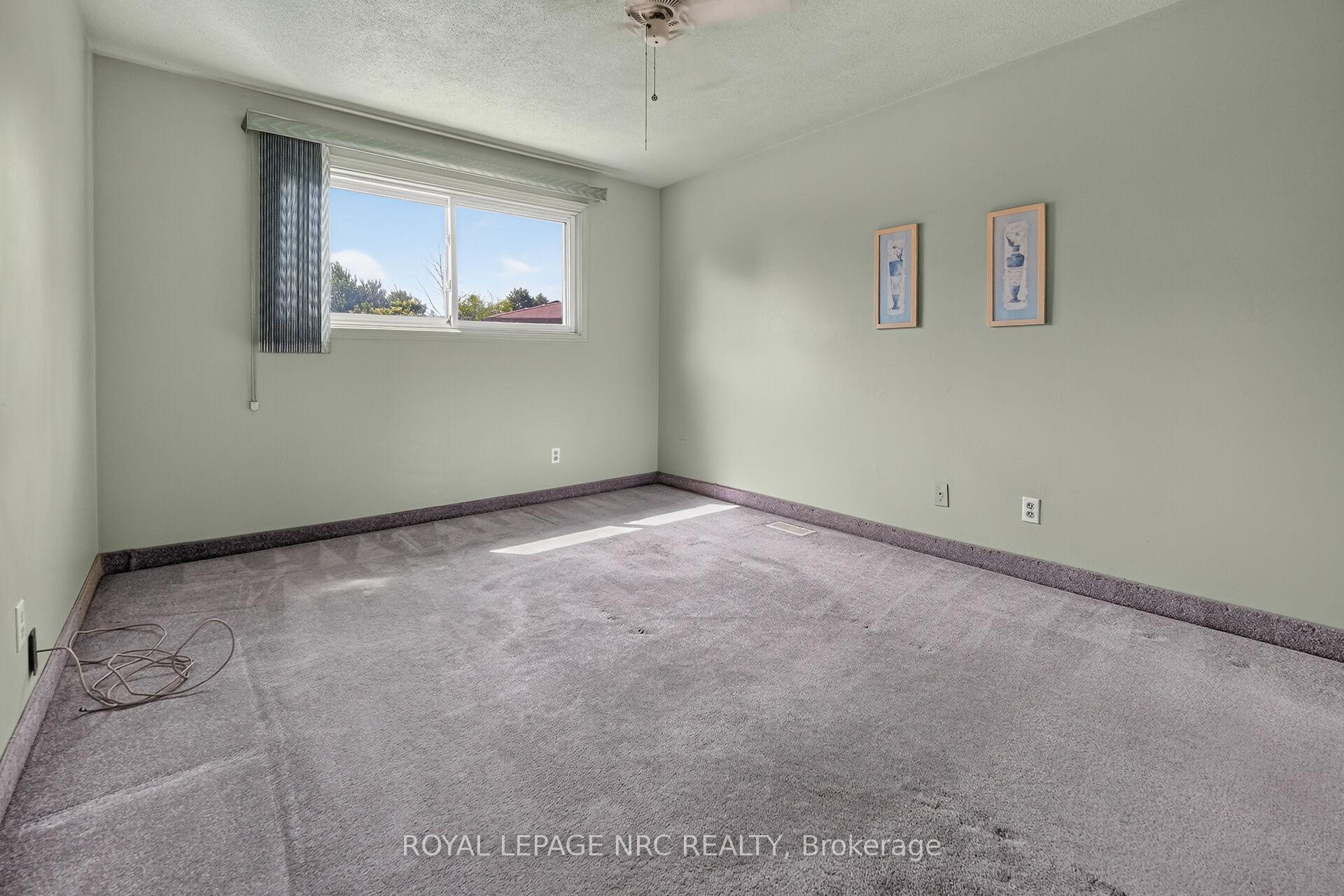 Photo 8 of 5 Hugo Court, Hamilton, Gilbert — HOMEH