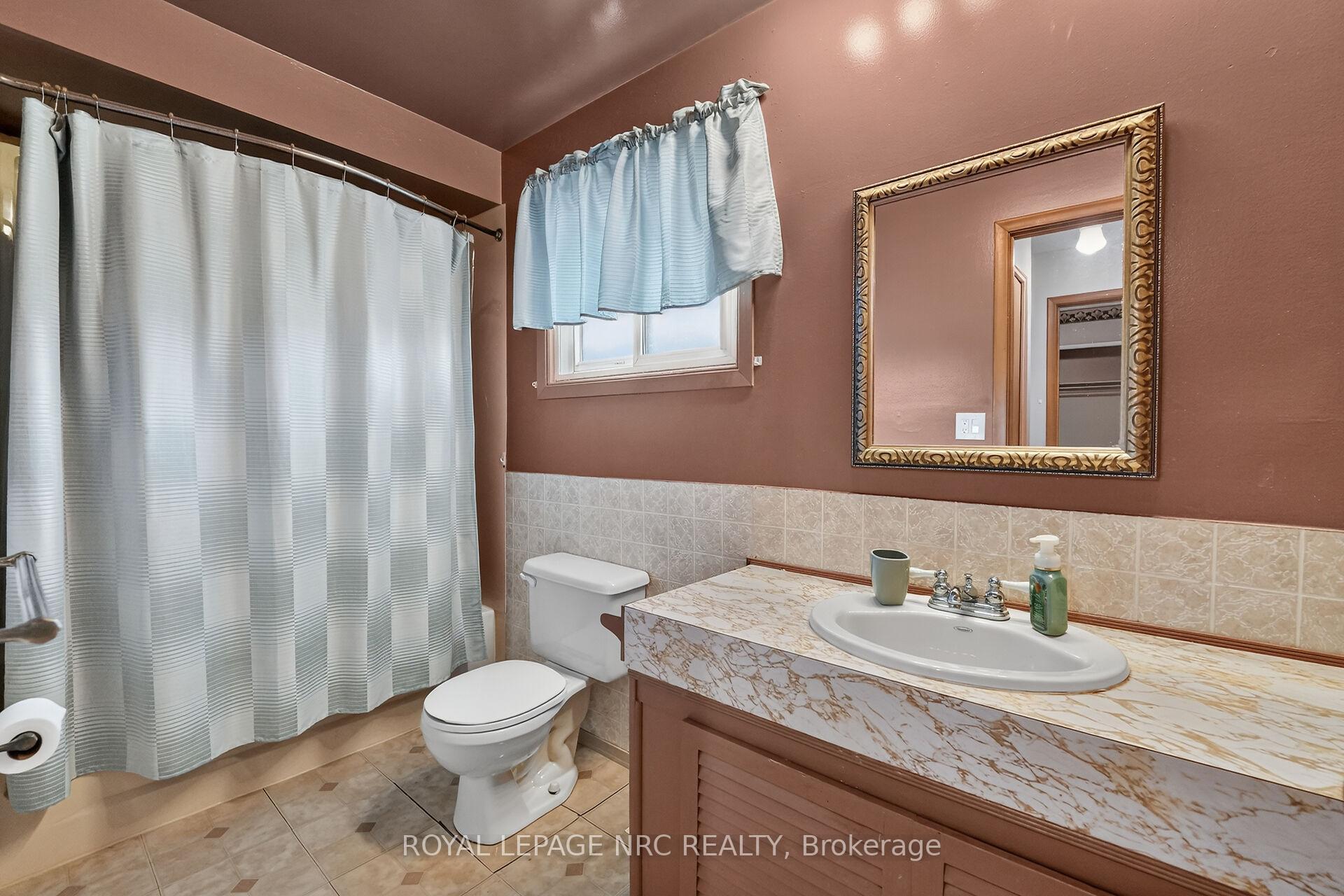 Photo 9 of 5 Hugo Court, Hamilton, Gilbert — HOMEH