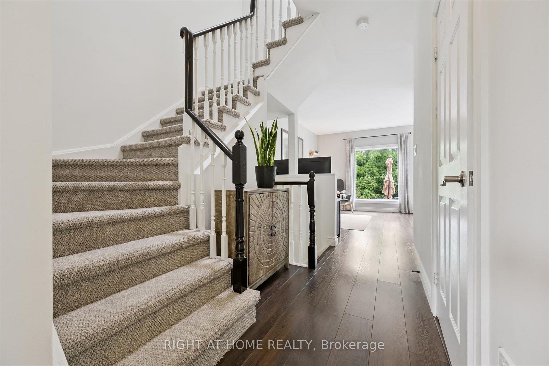 Photo 17 of 2371 Dalebrook Drive, Oakville, Wedgewood Creek — HOMEH