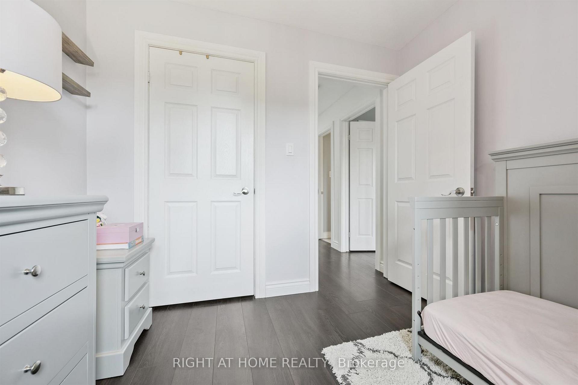 Photo 25 of 2371 Dalebrook Drive, Oakville, Wedgewood Creek — HOMEH