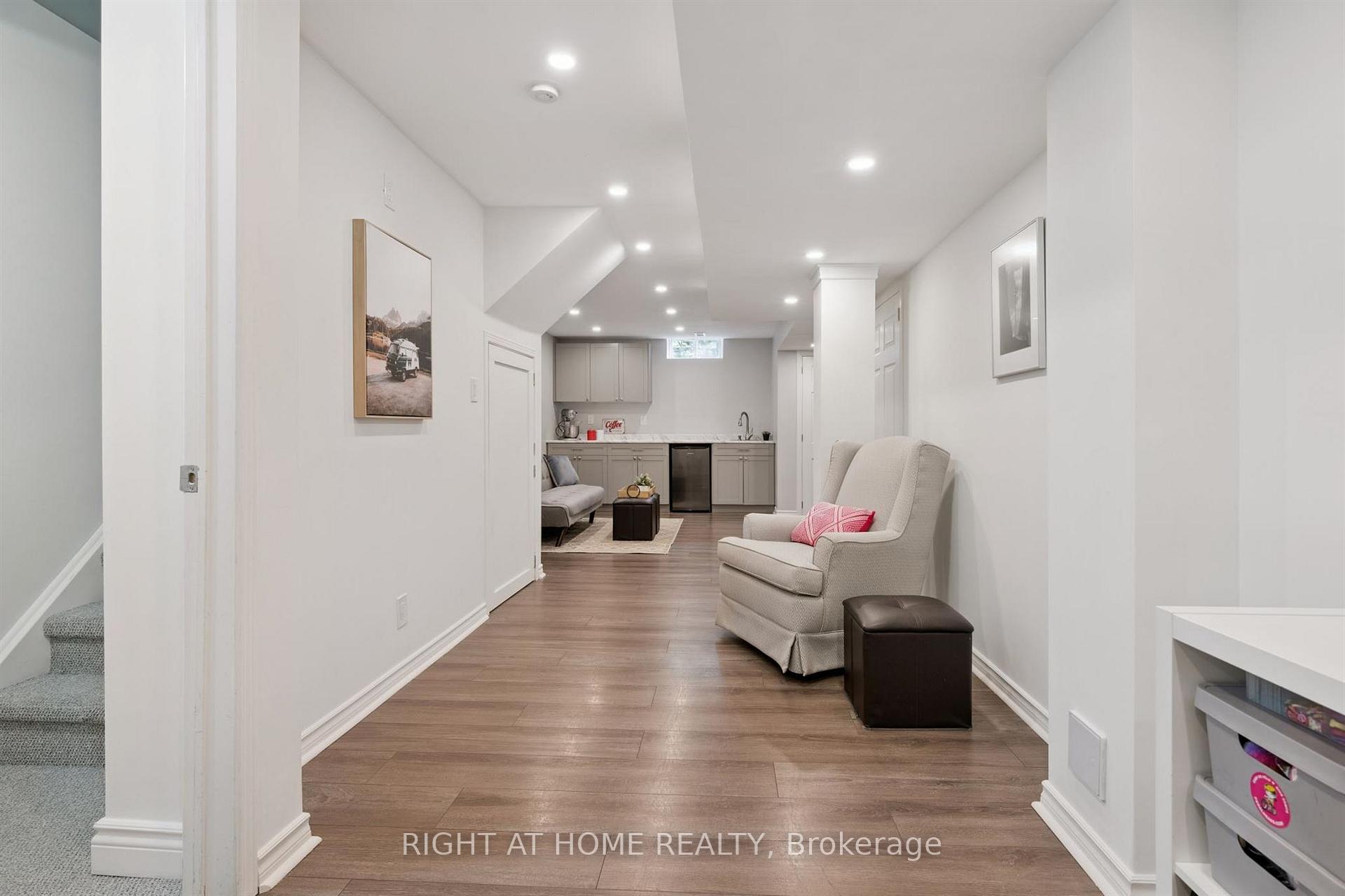 Photo 31 of 2371 Dalebrook Drive, Oakville, Wedgewood Creek — HOMEH