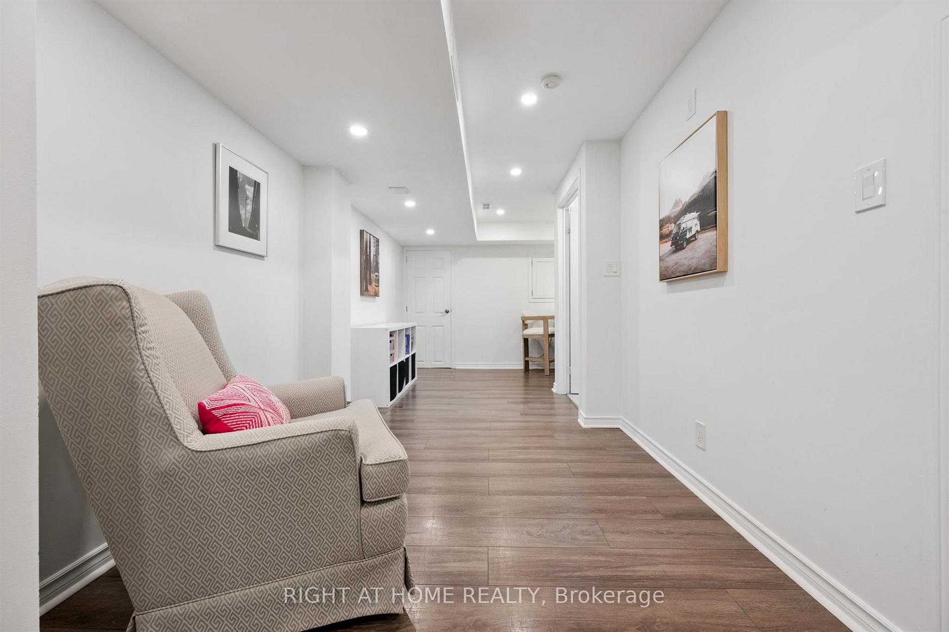 Photo 32 of 2371 Dalebrook Drive, Oakville, Wedgewood Creek — HOMEH
