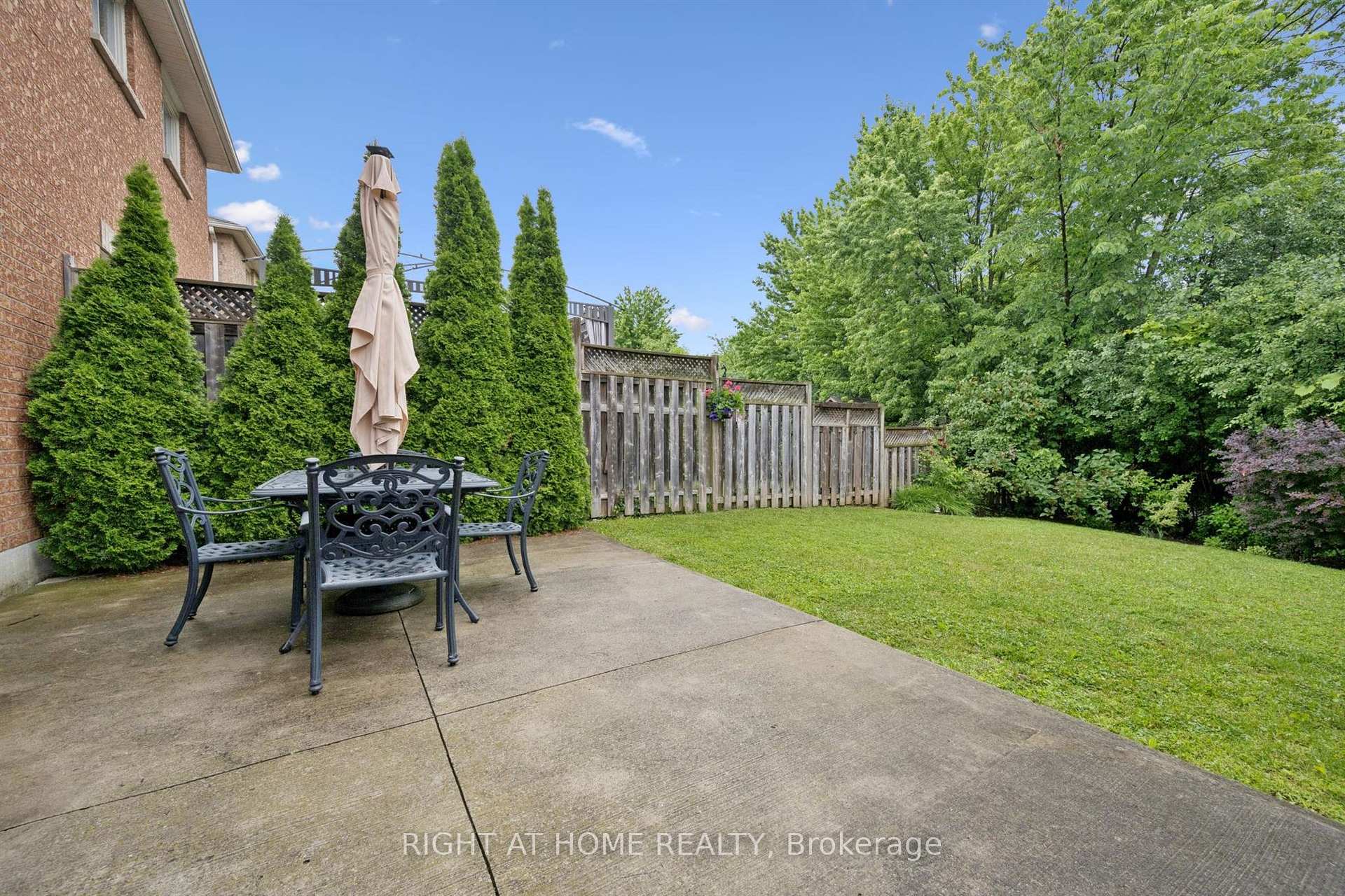 Photo 35 of 2371 Dalebrook Drive, Oakville, Wedgewood Creek — HOMEH
