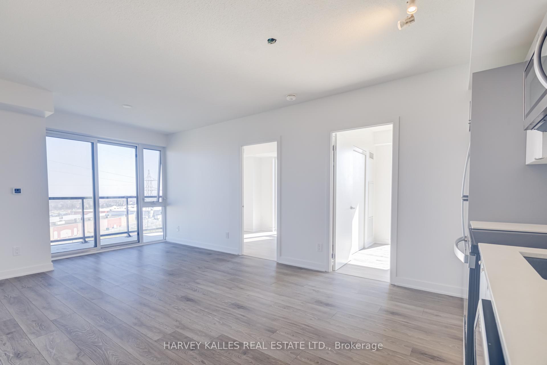Photo 6 of Unit B814, 3200 Dakota Common, Burlington, Alton — HOMEH