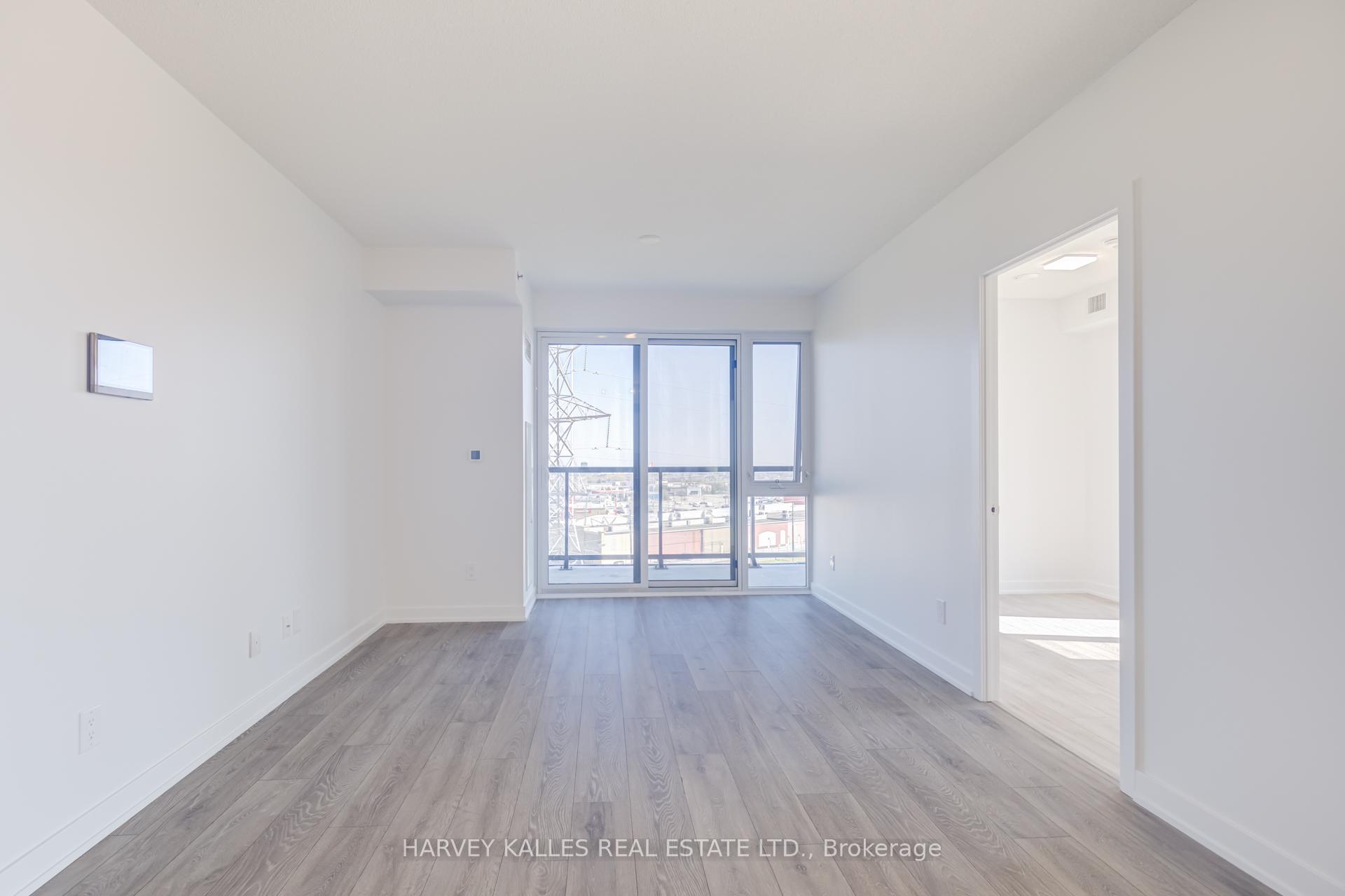 Photo 9 of Unit B814, 3200 Dakota Common, Burlington, Alton — HOMEH