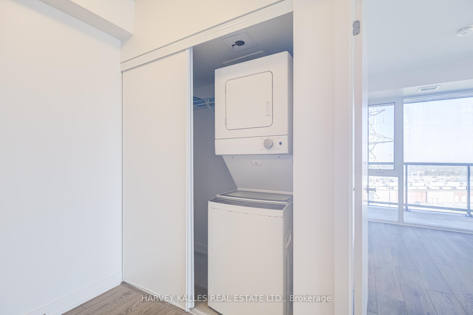 Photo 26 of Unit B814, 3200 Dakota Common, Burlington, Alton — HOMEH