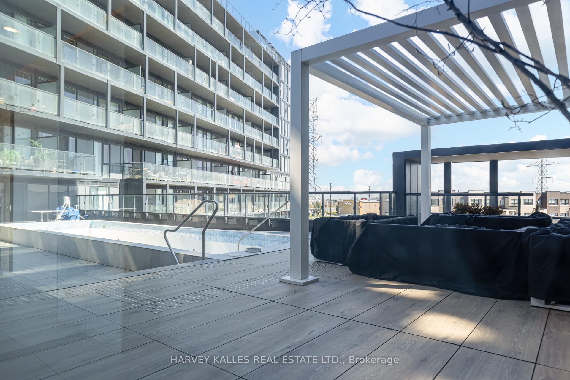 Photo 32 of Unit B814, 3200 Dakota Common, Burlington, Alton — HOMEH