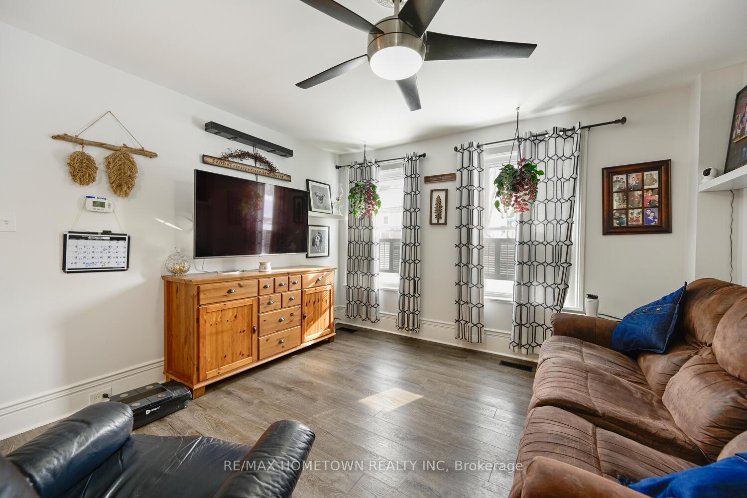 Photo 8 of 204 Wood Street E, Prescott, Prescott — HOMEH