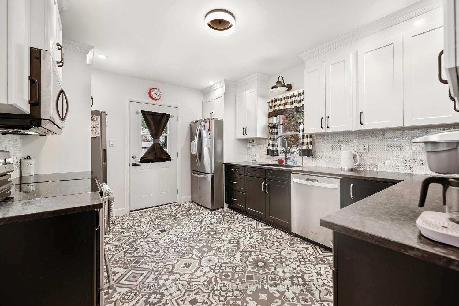 Photo 17 of 204 Wood Street E, Prescott, Prescott — HOMEH