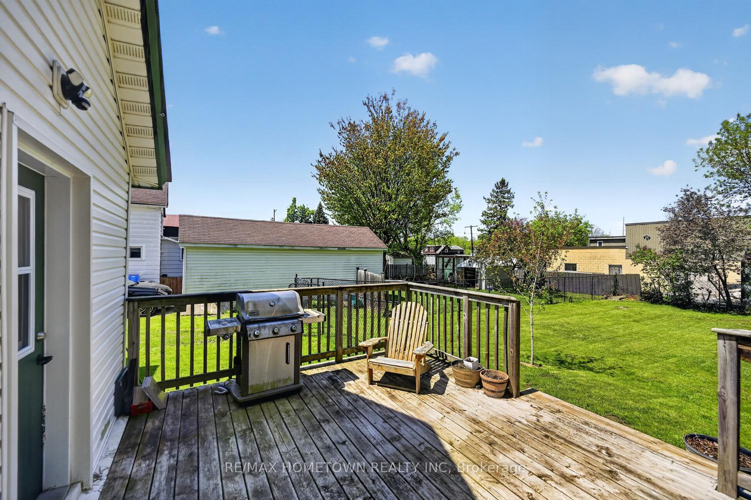 Photo 32 of 204 Wood Street E, Prescott, Prescott — HOMEH