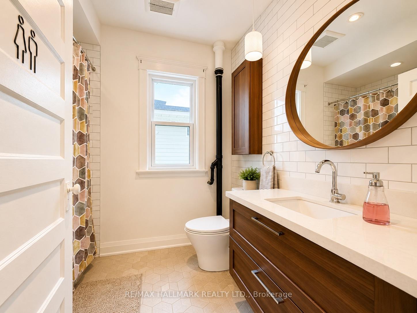 Photo 21 of 118 Galt Avenue, Toronto, South Riverdale — HOMEH