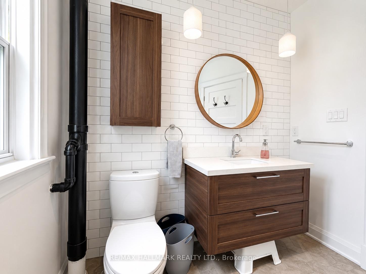 Photo 23 of 118 Galt Avenue, Toronto, South Riverdale — HOMEH