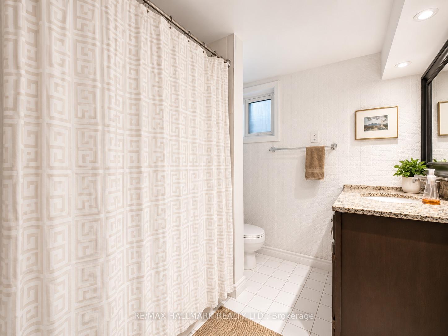 Photo 32 of 118 Galt Avenue, Toronto, South Riverdale — HOMEH