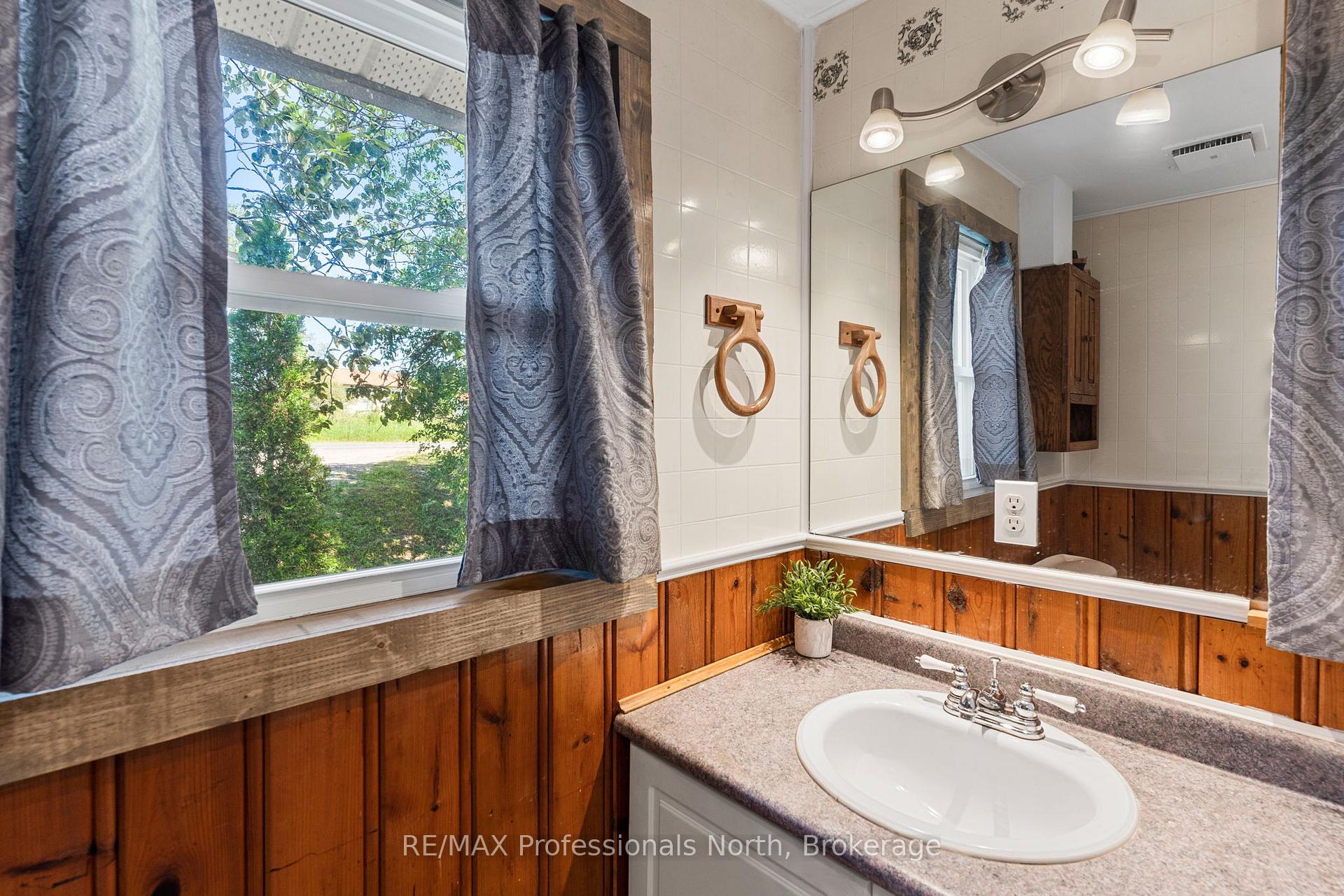 Photo 25 of 4278 Deep Bay Road, Minden Hills, Lutterworth — HOMEH