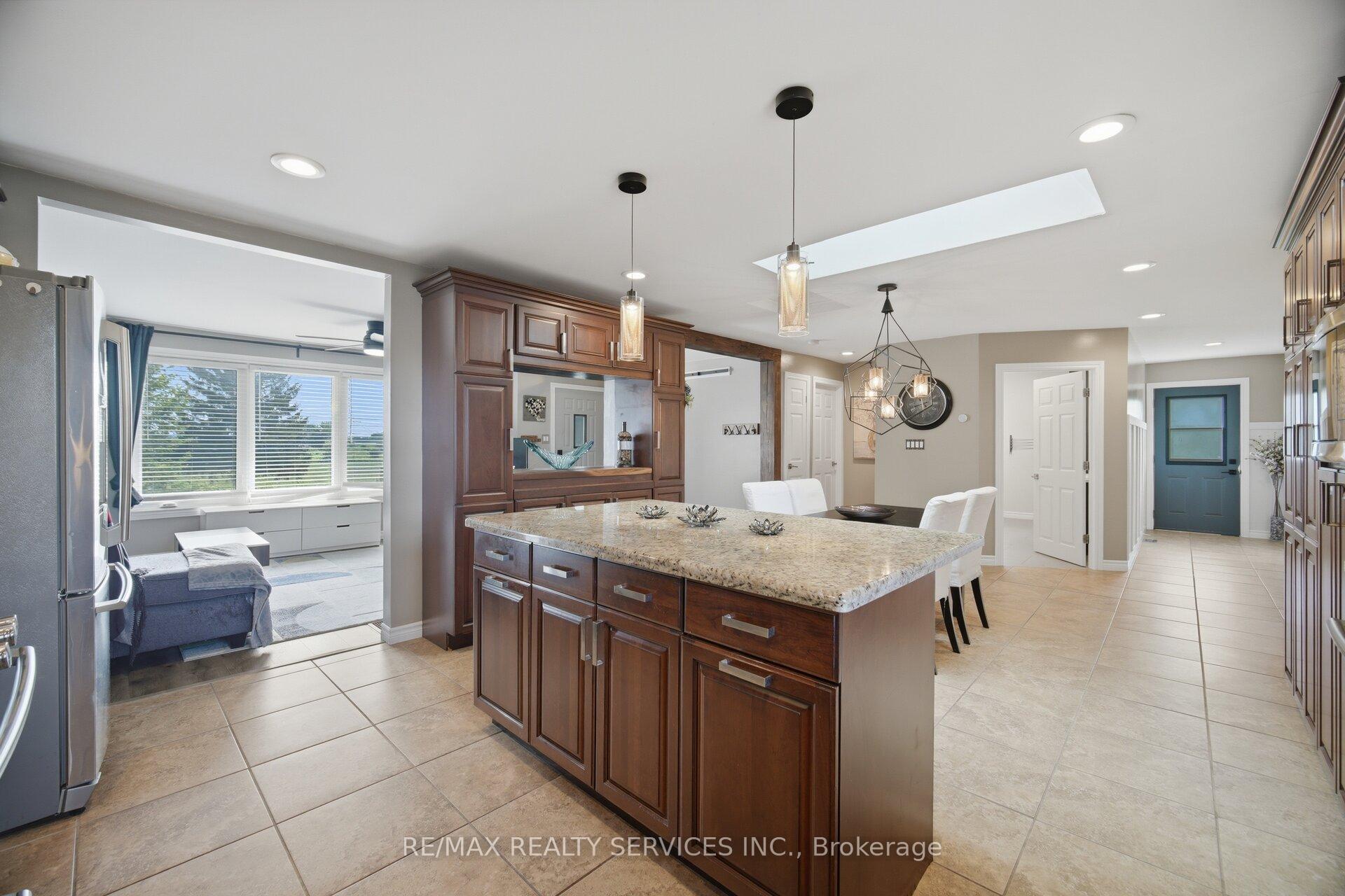 Photo 14 of 10304 County Road 10, Clearview, New Lowell — HOMEH
