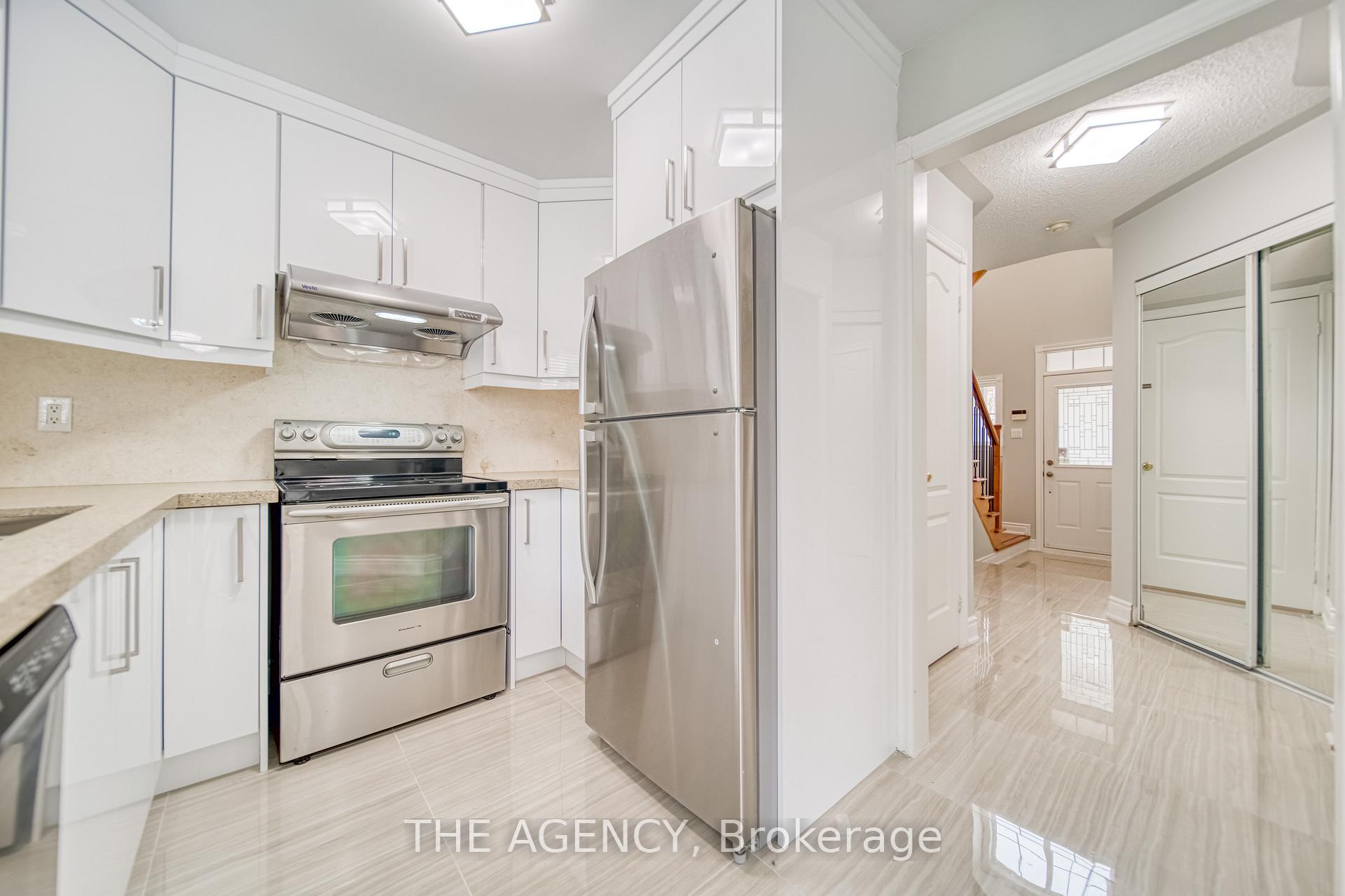Photo 7 of Unit Main, 48 Chiara Drive, Vaughan, Vellore Village — HOMEH