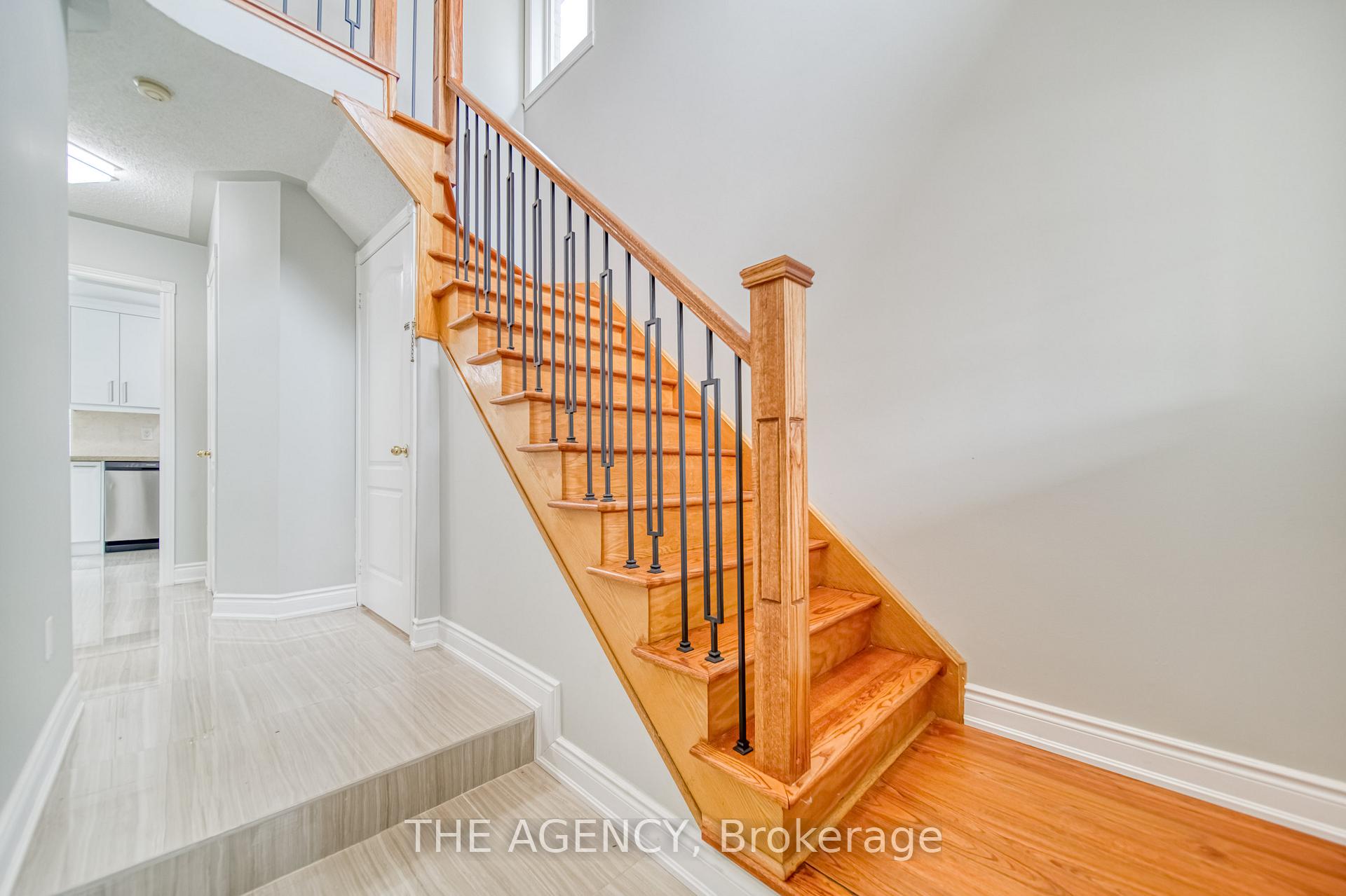 Photo 15 of Unit Main, 48 Chiara Drive, Vaughan, Vellore Village — HOMEH