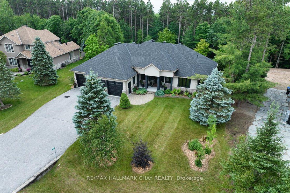 Photo 1 of 66 Luella Boulevard, Springwater, Anten Mills — HOMEH