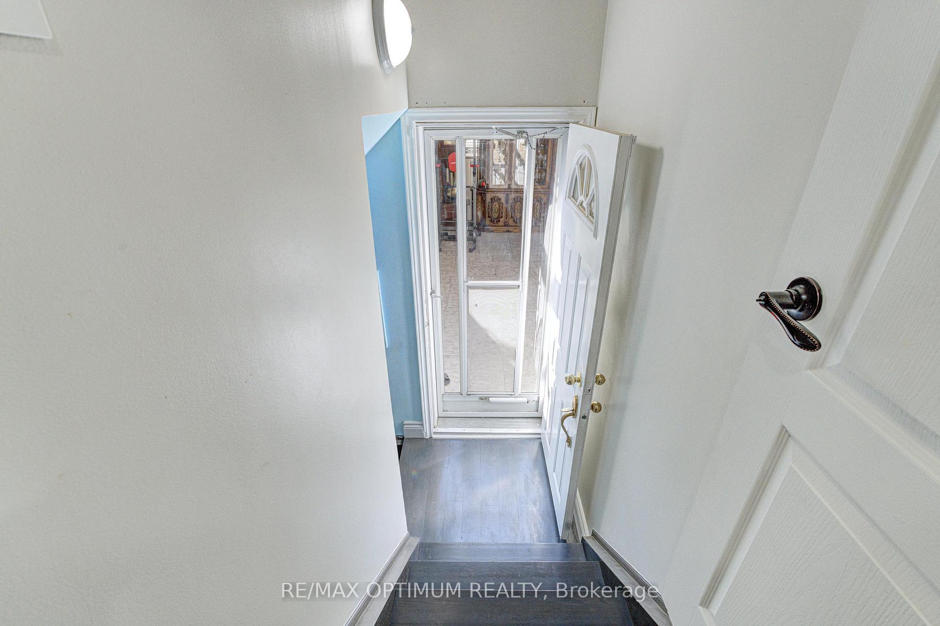 Photo 25 of 6 Evernby Boulevard, Etobicoke, Kingsview Village-The Westway — HOMEH