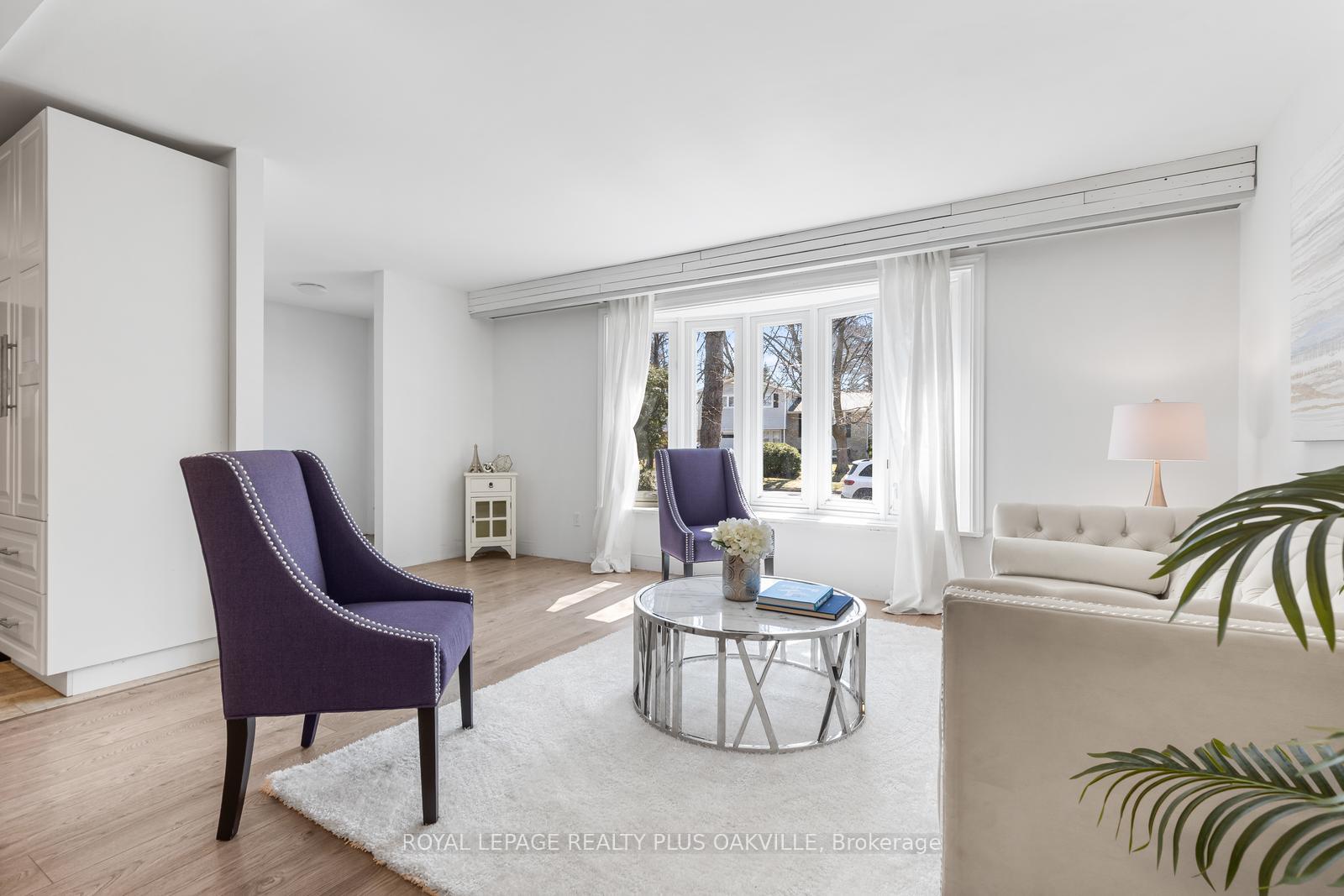 Photo 8 of 467 Anthony Drive, Oakville, Old Oakville — HOMEH