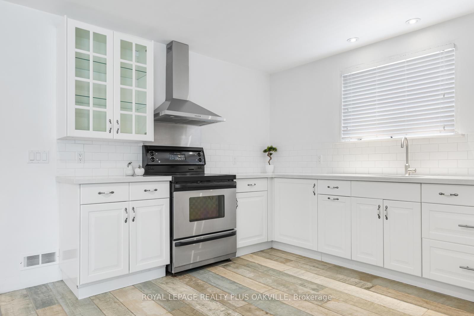 Photo 14 of 467 Anthony Drive, Oakville, Old Oakville — HOMEH