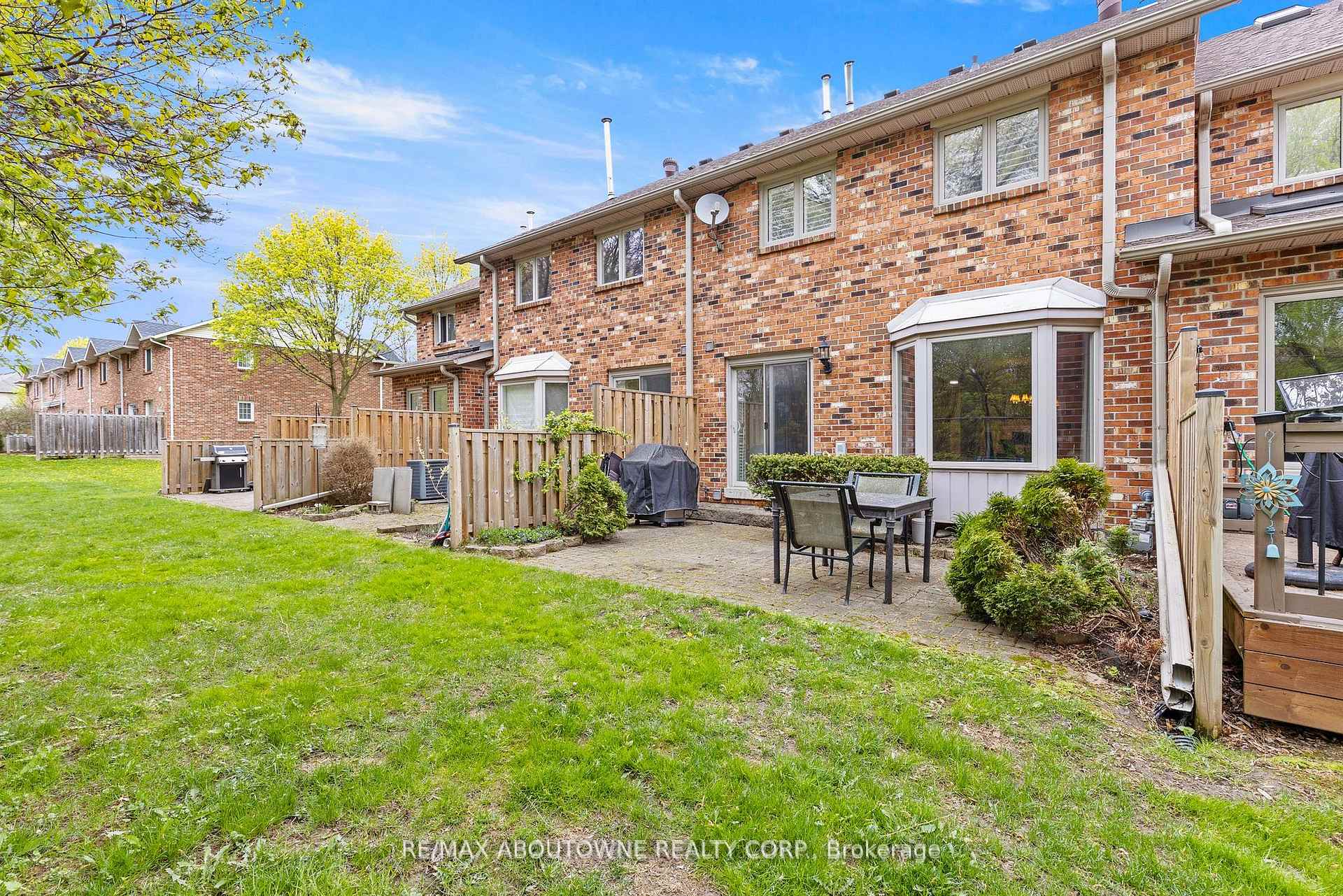 Photo 28 of Unit 9, 2230 Walkers Line, Burlington, Headon — HOMEH