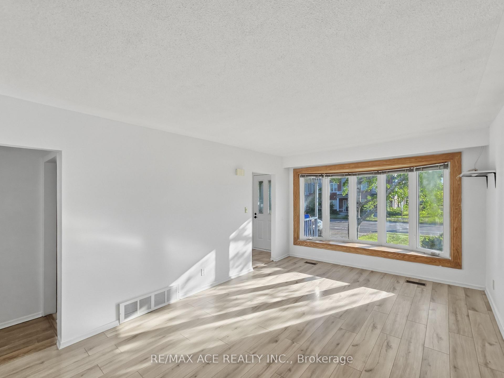 Photo 2 of 1385 Park Road S, Oshawa, Lakeview — HOMEH