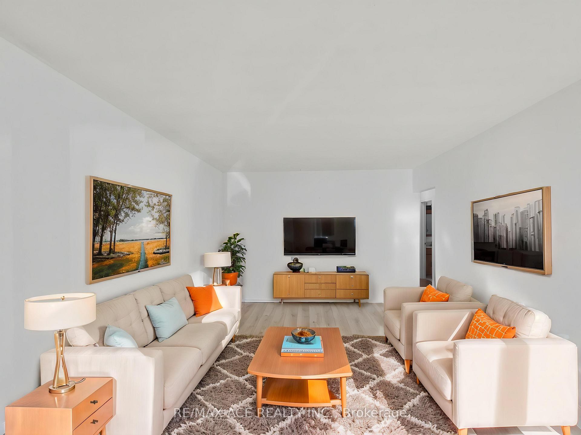 Photo 4 of 1385 Park Road S, Oshawa, Lakeview — HOMEH