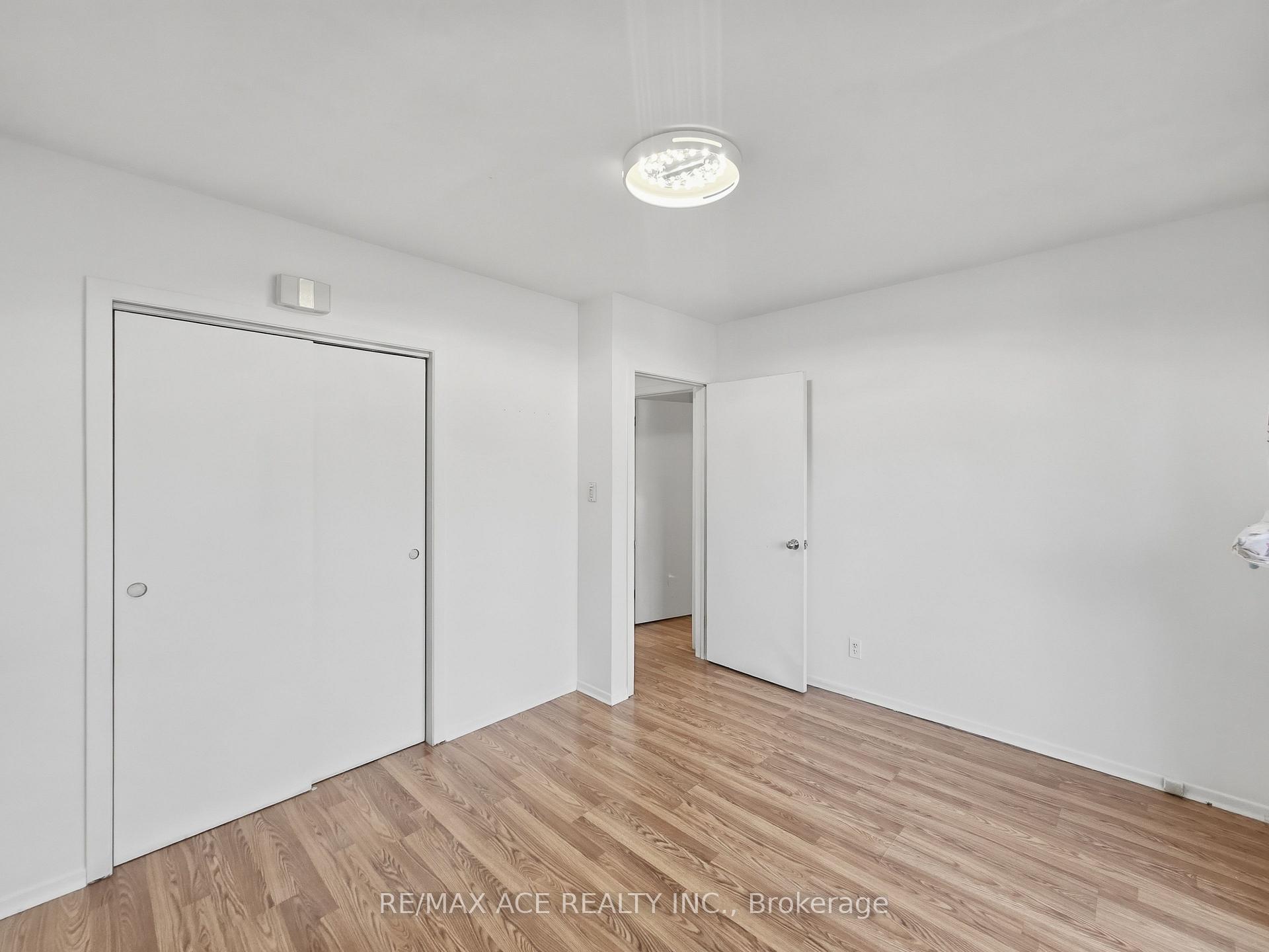 Photo 7 of 1385 Park Road S, Oshawa, Lakeview — HOMEH