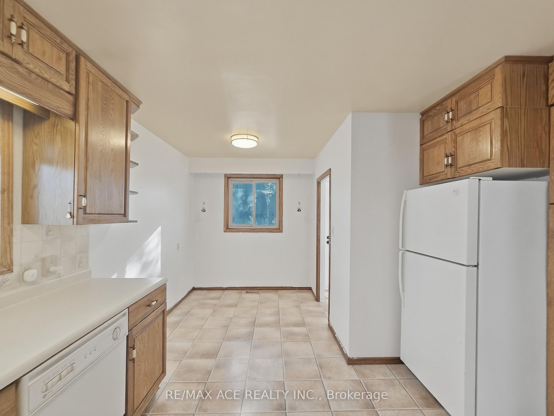 Photo 10 of 1385 Park Road S, Oshawa, Lakeview — HOMEH