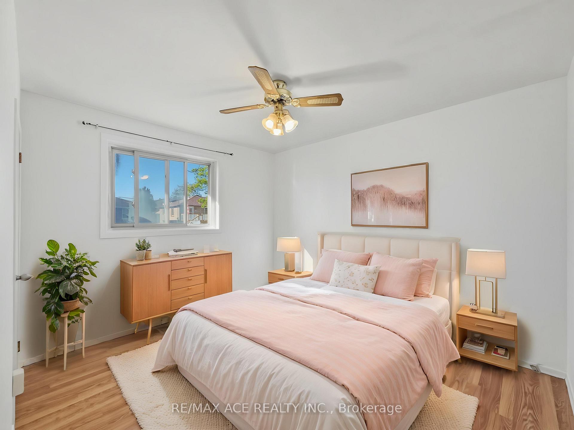 Photo 15 of 1385 Park Road S, Oshawa, Lakeview — HOMEH