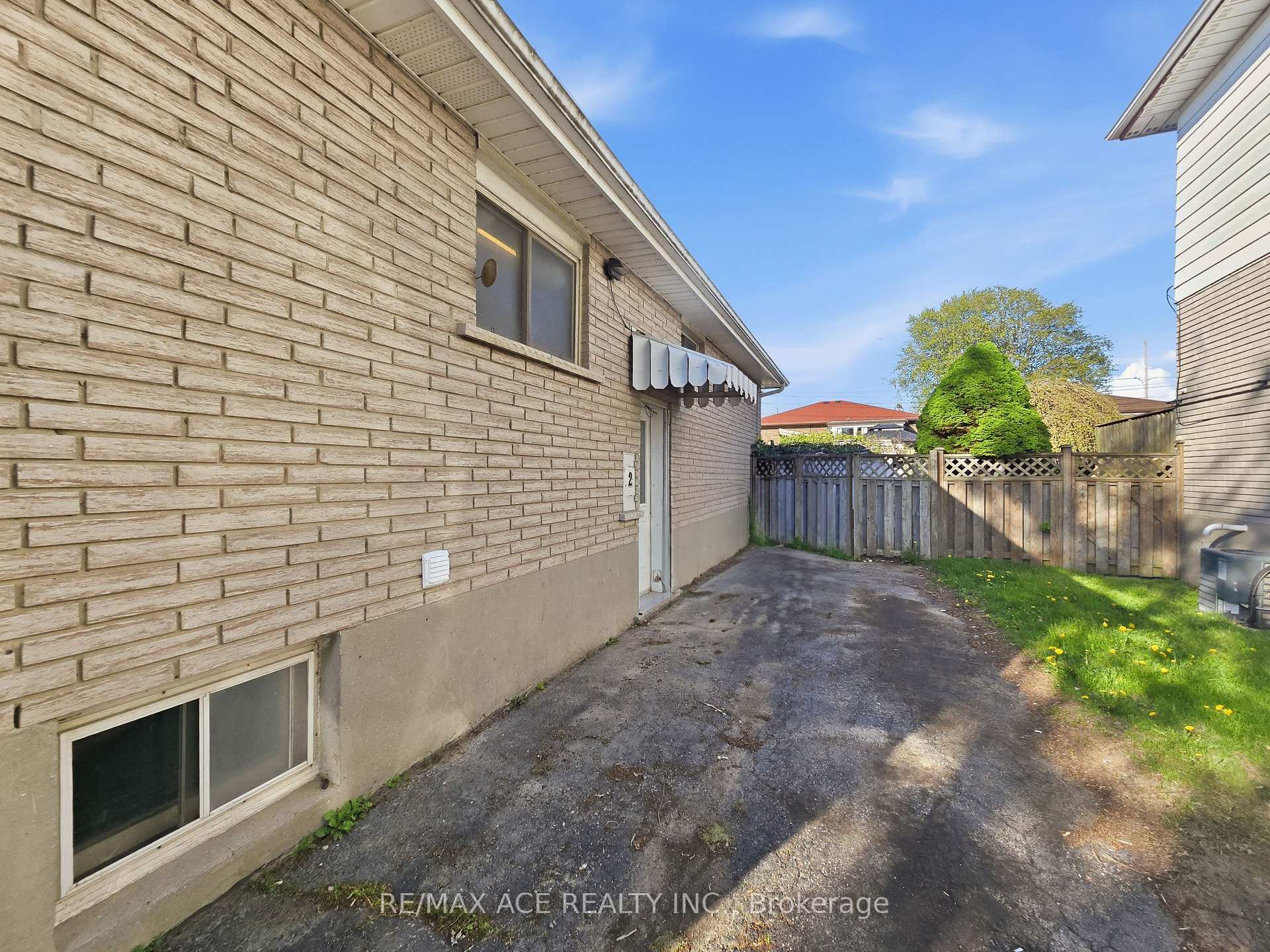 Photo 30 of 1385 Park Road S, Oshawa, Lakeview — HOMEH