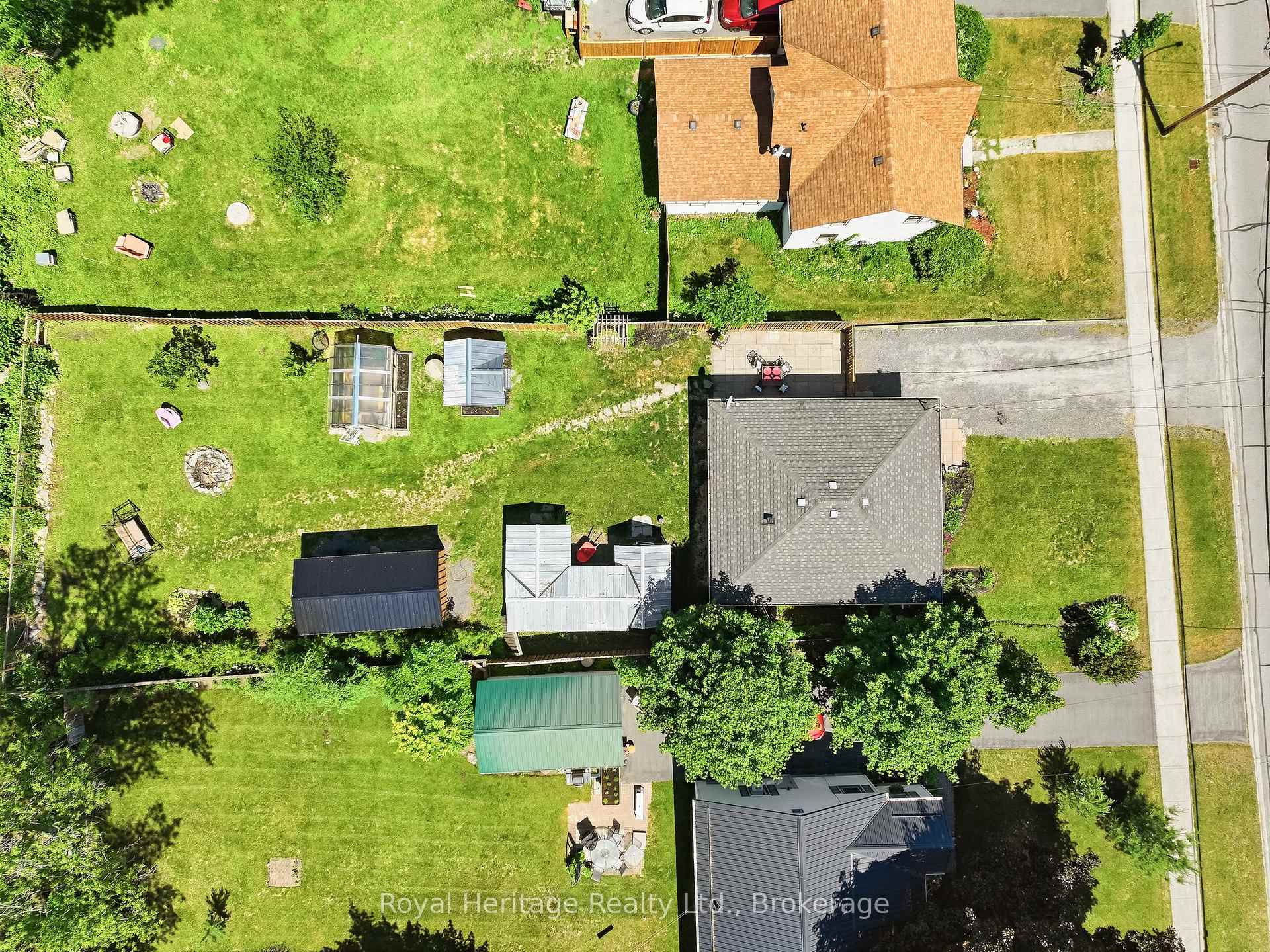 Photo 2 of 918 Smith Street, Brighton, Rural Brighton — HOMEH