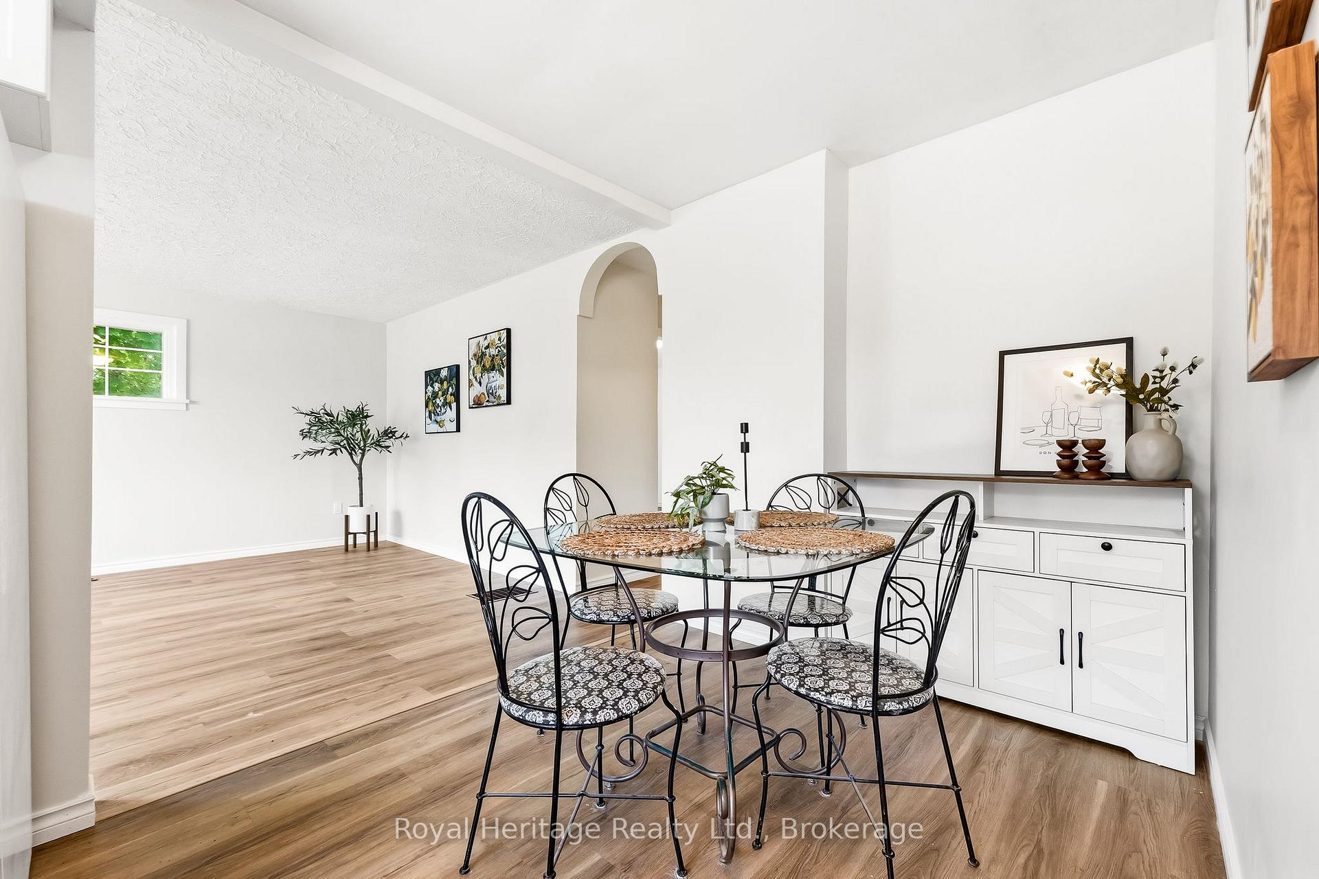 Photo 10 of 918 Smith Street, Brighton, Rural Brighton — HOMEH