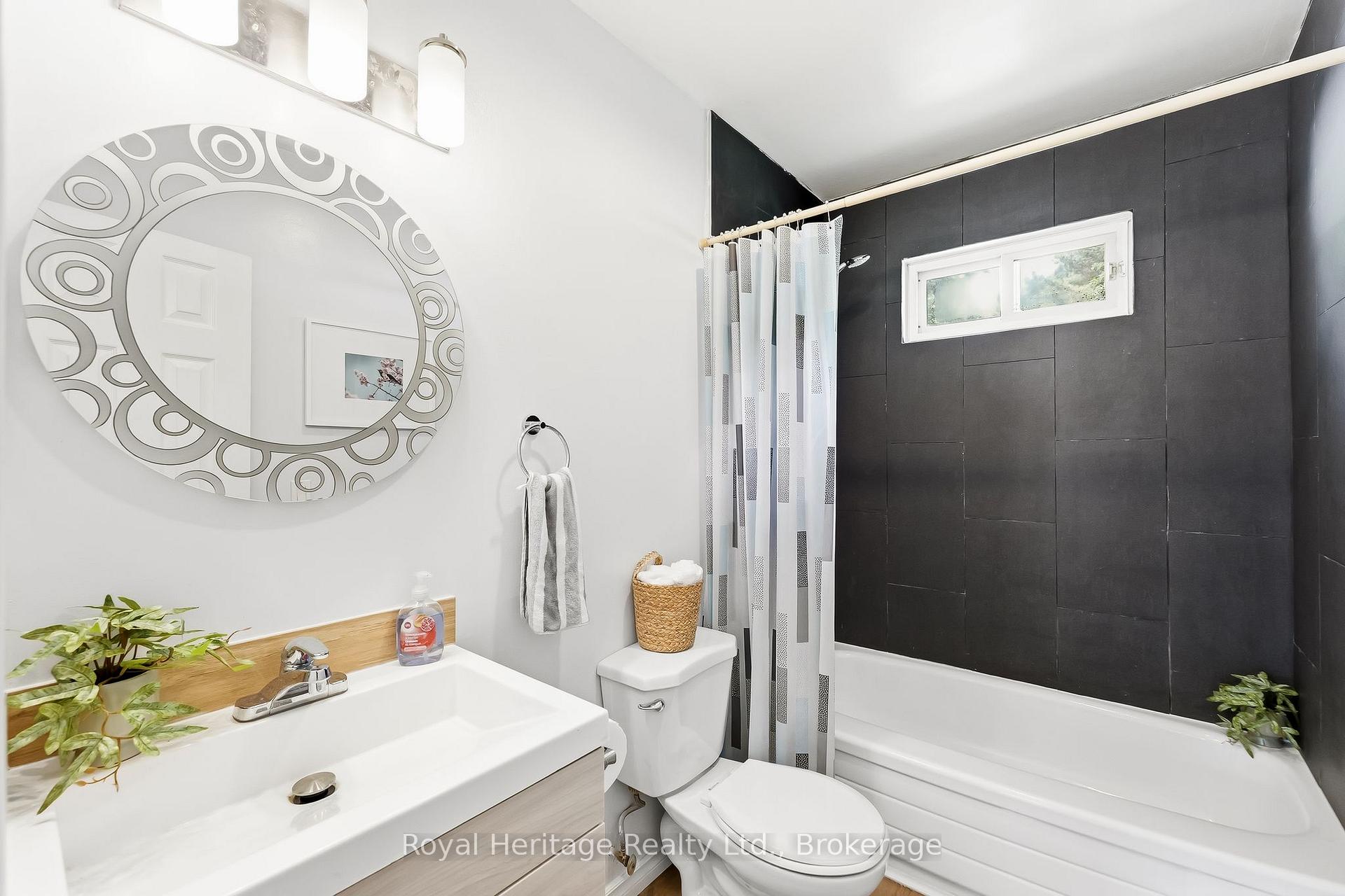 Photo 20 of 918 Smith Street, Brighton, Rural Brighton — HOMEH