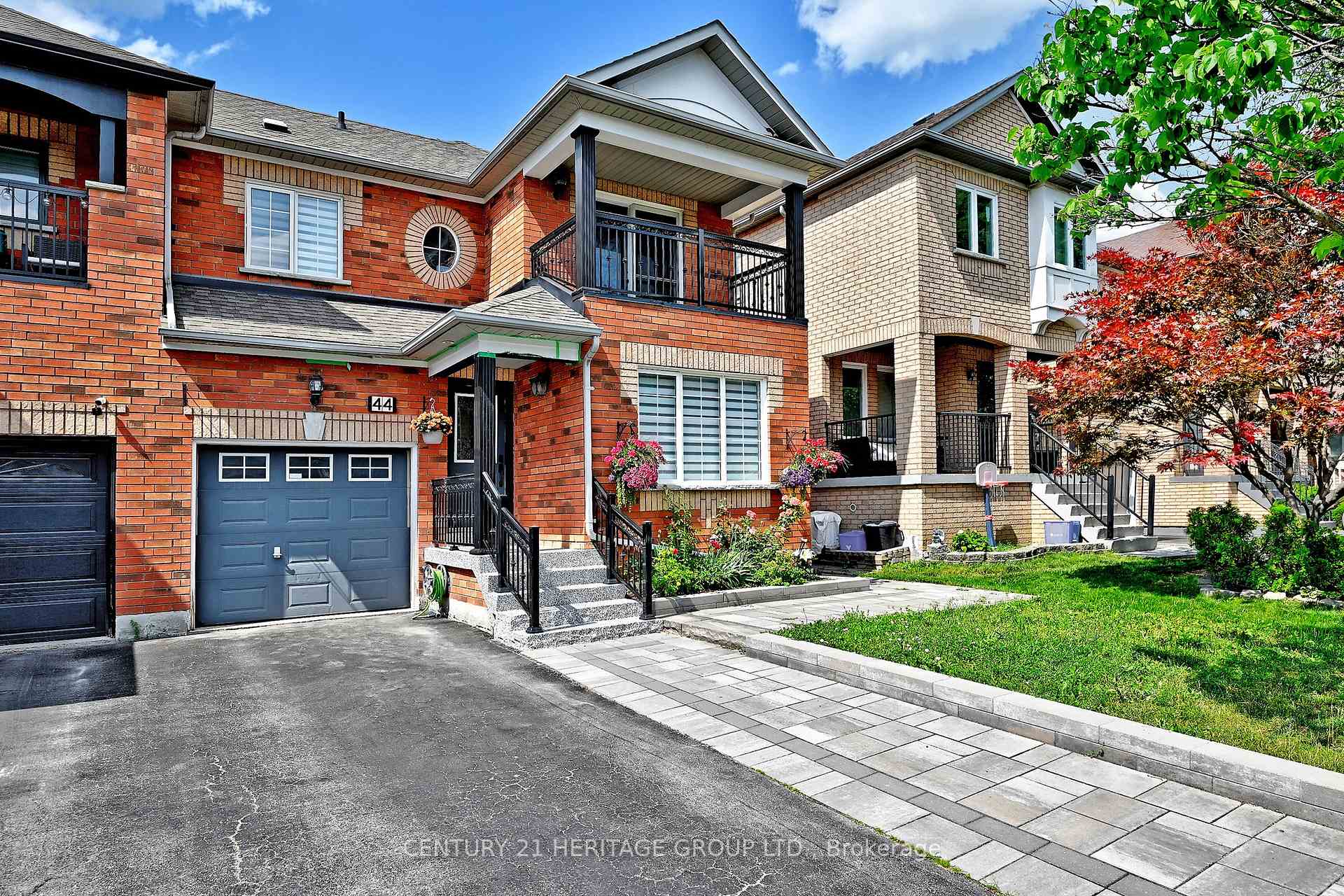 Photo 2 of 44 Equator Crescent, Vaughan, Vellore Village — HOMEH